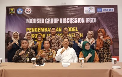 Forum Group Discussion Pengembangan Model Sekolah Inovasi Daerah Berbasis Kearifan Lokal Cultural Diversity Kasepuhan