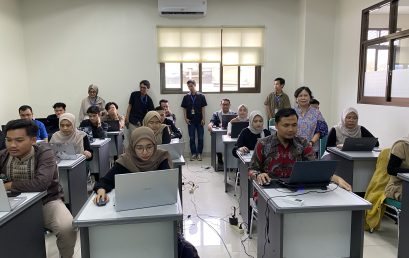 Pelatihan Sistem Informasi Geografis (GIS) Mahasiswa S-2 Program Studi Administrasi Pendidikan
