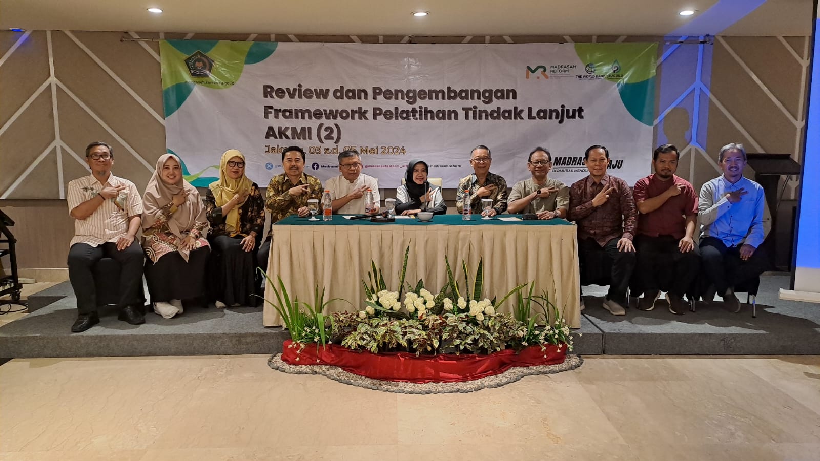 Review dan Pengembangan Framework Pelatihan Tindak Lanjut Akmi