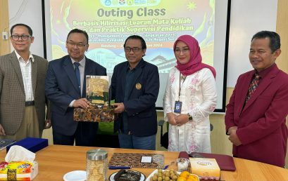 Kunjungan Outing Class Berbasis Hilirisasi Luaran Perkuliahan Program Studi S3 Manajemen Pendidikan Fakultas Ilmu Pendidikan Unesa