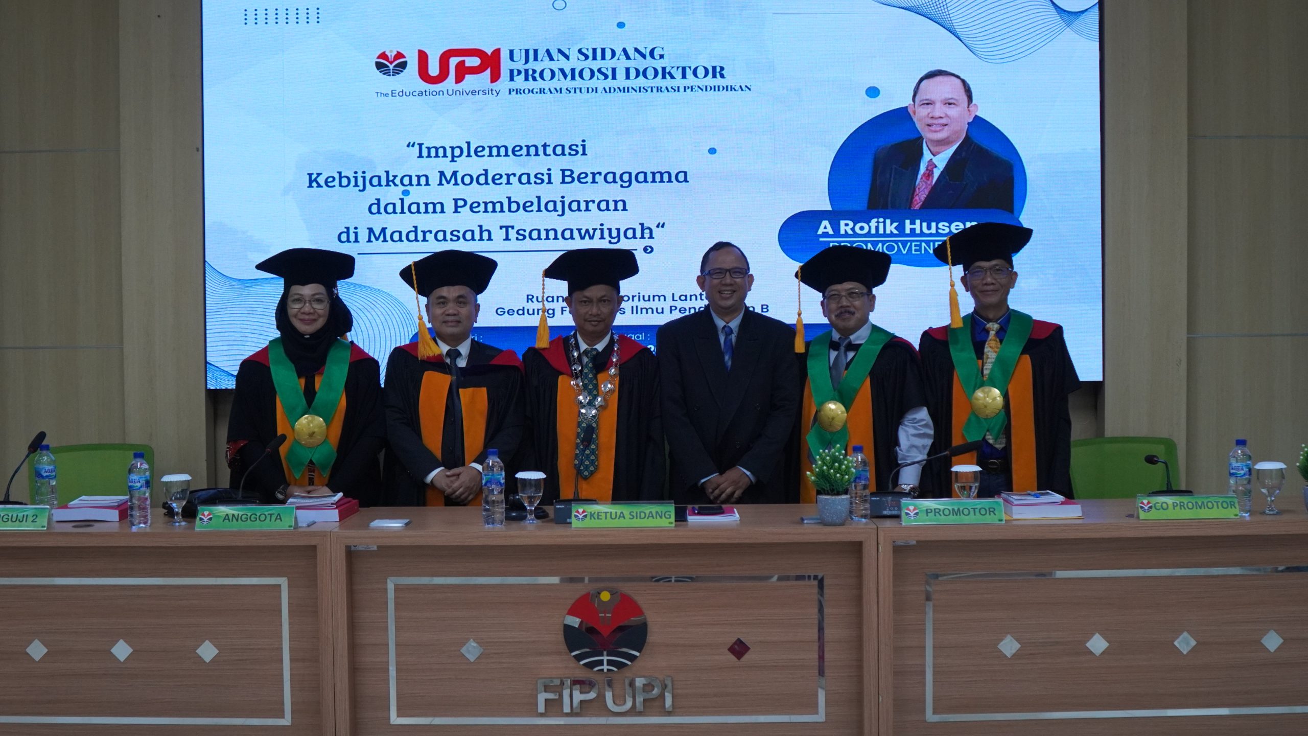 Ujian Promosi Doktor A Rofiq Husen Ujian Promosi Doktor A Rofiq Husen