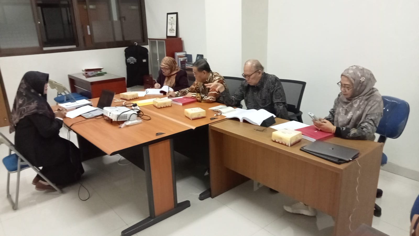 Ujian Tahap 2 Program Magister Leni Agustinawati Ujian Tahap 2 Program Magister Leni Agustinawati